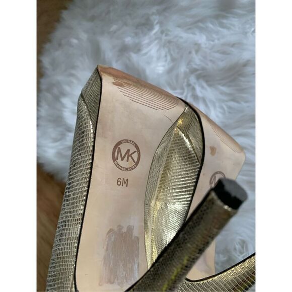 Michael Kors gold heels high heels stiletto size 6 but fits like 6.5 - Picture 4 of 6